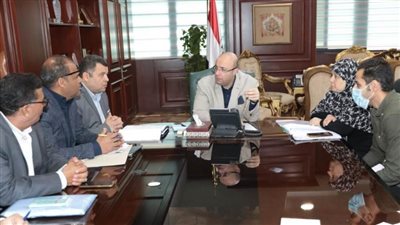 محافظ بني سويف يواصل لقائه بالمواطنين لبحث مطالبهم وتوفيرالحلول 