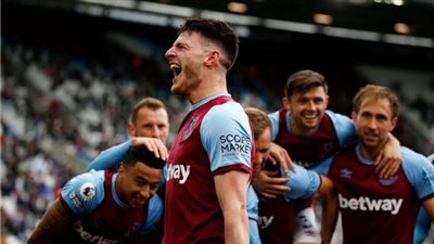 وست هام يتأهل لنصف نهائي الدوري الأوروبي بفوزه على ليون بثلاثية نظيفة