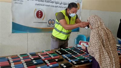 حياة كريمة.. الكشف على ٦٥٦مواطًنًا من مرضى العيون للأسر الأولى بالرعاية بكفر الدوار