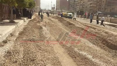 متابعة مستمرة لأعمال رصف الطرق بكفر الشيخ