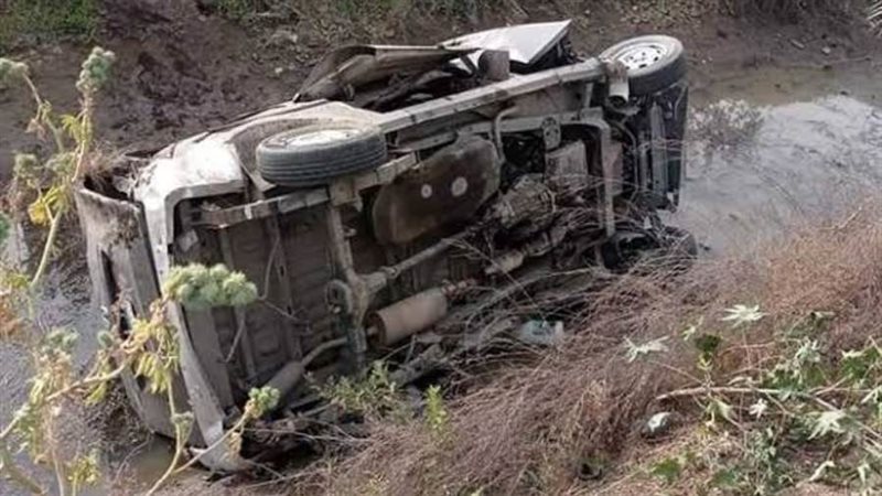 حادث انقلاب سيارتين