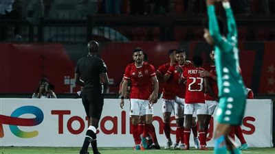 الأهلي يتقدم في الشوط الأول على الرجاء المغربي 2ـ1 بدوري أبطال إفريقيا