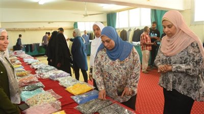 جامعة أسيوط تشهد افتتاح المعرض الخيري الواحد والعشرين بكلية التمريض