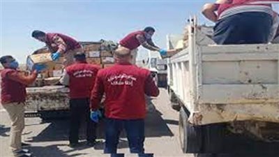 توزيع ٨٠٠ شنطة مواد غذائية بقرى القنطرة شرق الإسماعيلية