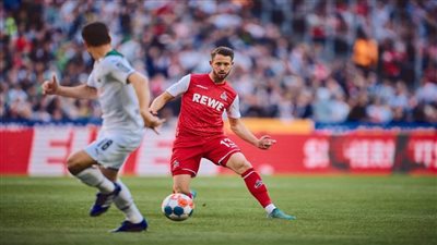 فوز كولن على بوروسيا مونشنجلادباخ 3-1 في الدوري الألماني لكرة القدم