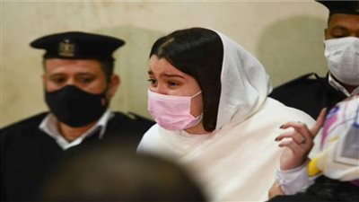 حبس فتاة التيك توك حنين حسام  3 سنين وغرامة 200 ألف جنيه