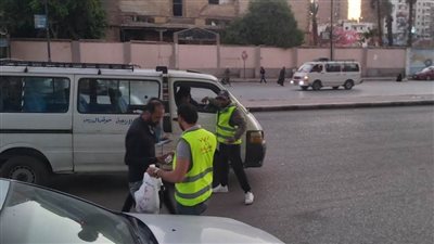 المصريين الأحرار بالسويس يشارك في إفطار طريق للصائمين