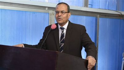 رئيس جامعة سوهاج يشهد ندوة تثقيفية عن الإرشاد الأسري والتنشئة المتوازنة