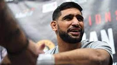 سرقة الملاكم أمير خان تحت تهديد السلاح شرقي لندن 