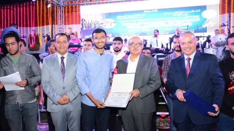 رئيس جامعة أسيوط