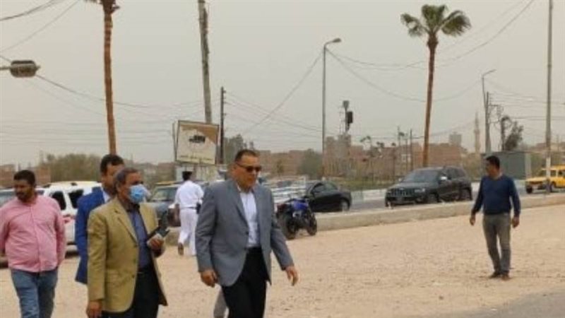 محافظ الشرقية خلال