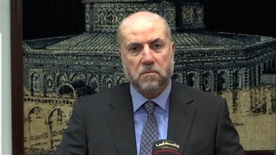 مُستشار للرئيس الفلسطيني يطالب بتمكين الزوار المسيحيين من الوصول بحرية لكنيسة القيامة