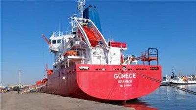 شحن 2150 طن ملح وتفريغ 3491 طن رخام بموانئ بورسعيد 