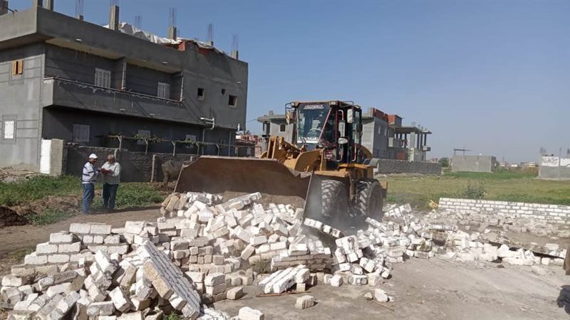 إزالة 13 حالة تعد