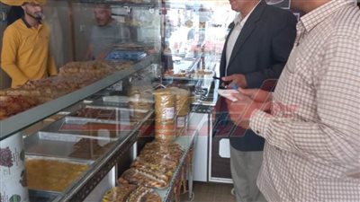 تموين كفر الشيخ يحرر 81 محضرًا خلال متابعة السلع الغذائية بكفر الشيخ