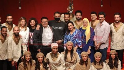 خريجو مركز الإبداع يتألقون في أول ليلة عرض «البردة للإمام البوصيري»