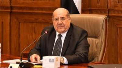 رئيس مجلس الشيوخ يهنئ الرئيس السيسي والشعب المصري بالأعياد القادمة