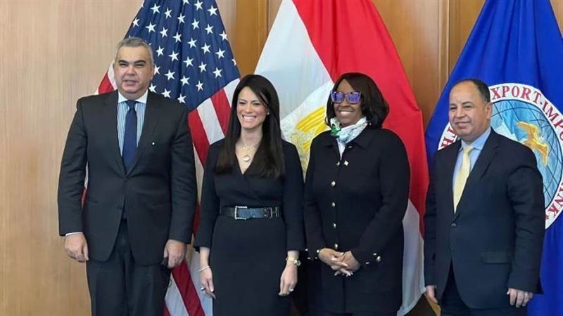 وزير المالية ووزيرة