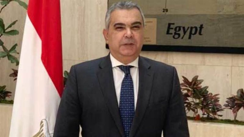 السفير معتز زهران