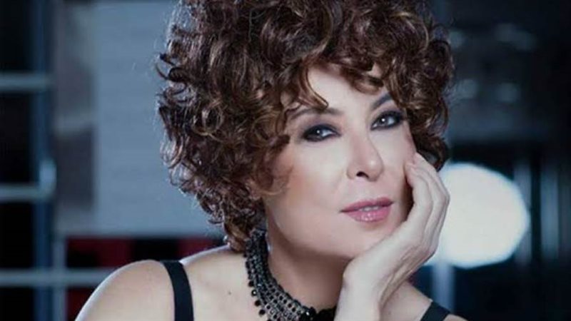 فنانة أنوشكا