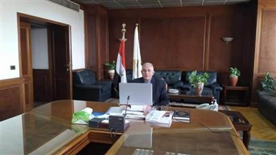 وزير الري يتابع الموقف المائي وسير العمل بإدارات الري والصرف والميكانيكا بالمحافظات