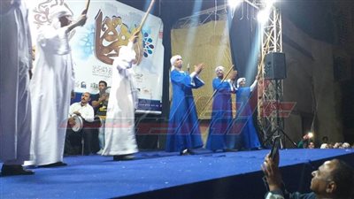 «التراث الشعبي الصعيدي» يبهر جمهور مسرح الشاعر بشارع المعز