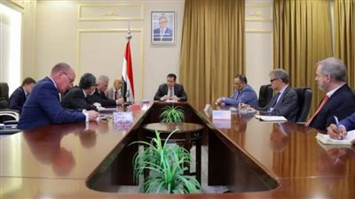 الحكومة اليمنية تطالب الأمم المتحدة بالتعامل بحزم مع الخروقات الحوثية للهدنة