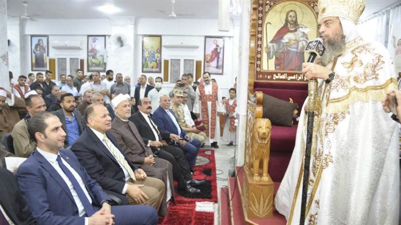 محافظ أسيوط يزور