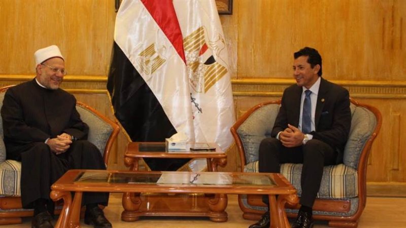 مفتى الجمهورية ووزير