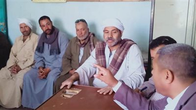 رئيس محلية إهناسيا يتابع تنفيذ خطة الاستعداد لموسم توريد الأقماح 