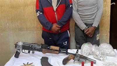 ضبط شخصين بالشرقية لقيامهما بالاتجار في مخدر الهيروين وبحوزتهما أسلحة نارية وذخائر 