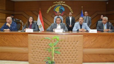 تسليم شيكات لـ٣٥ فتاة من المقبلات على الزواج بالبحيرة