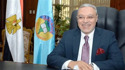 رئيس جامعة طنطا يفتتح مكتب الاتصال السياسي بالجامعة