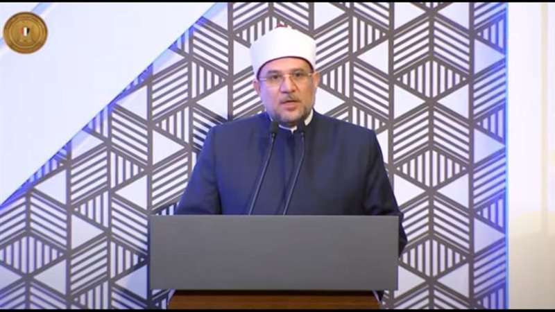 وزير الاوقاف أثناء