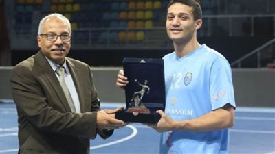 رغم الخسارة.. عمر حمدي أفضل لاعب في مباراة تحديد المركز الثالث بدوري سوبر اليد