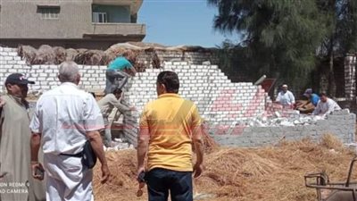 السكرتير العام لكفر الشيخ تتابع إزالة التعديات على الأراضي الزراعية