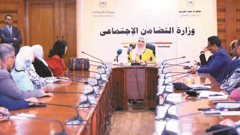 خلال الاجتماع