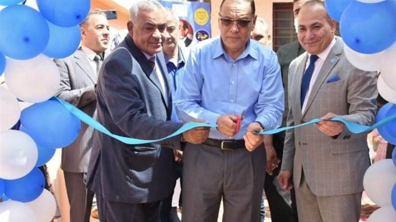 محافظ الشرقية خلال