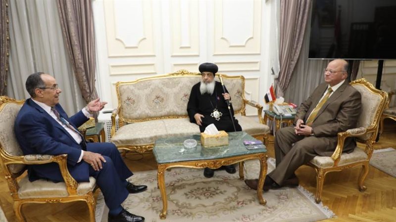 محافظ القاهرة ووفد