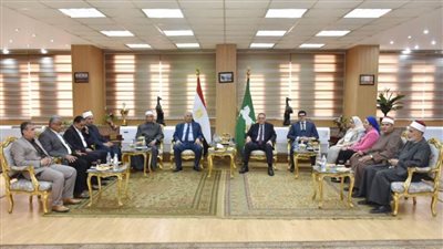 محافظ الشرقية يستقبل مدير الأمن والقيادات الشرطية والعسكرية والمهنئين بعيد الفطر