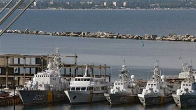 البحر الأسود في قبضة الدب.. أوكرانيا تغلق 4 موانئ