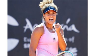 ميار شريف تصعد للدور الثاني من بطولة سانت مالو للتنس بفرنسا