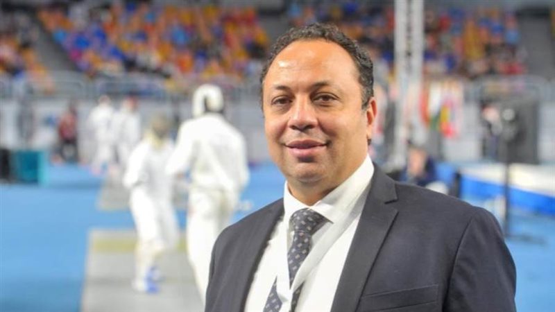 الدكتور حسين كمال