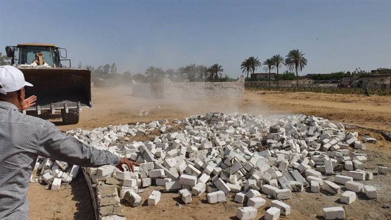 إزالة 33 حالة تعد