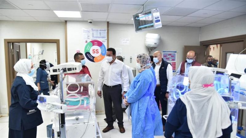 زيارة مفاجئة لوزير