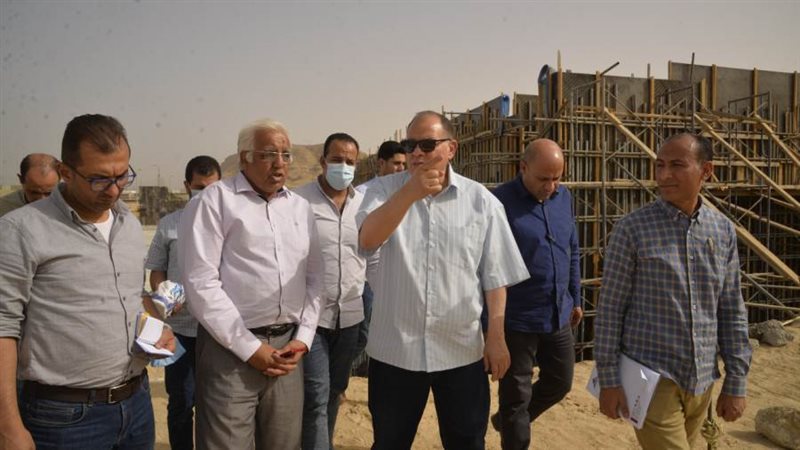 محافظ أسيوط يتفقد