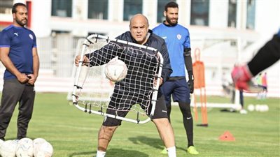 تدريبات شاقة لحراس الزمالك الأربعة
