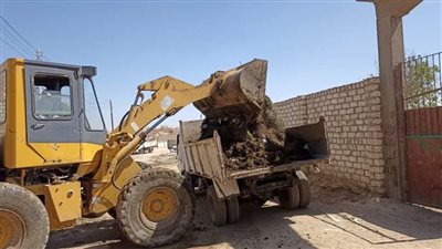 رفع 60 طن قمامة ومخلفات صلبة بملوي جنوب المنيا