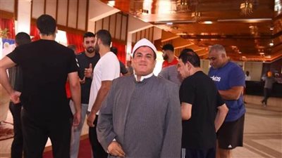 بعثة رجال يد الأهلي تؤدي صلاة الجمعة بالنيجر