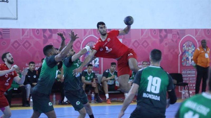 يد الأهلي ضد منتدى